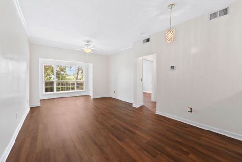 226-2025 Woodmont Blvd, Nashville, TN, 37215-1564 | Card Image