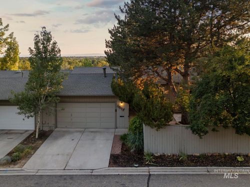 4917 N Wildrye Dr, Boise, ID, 83703-3819 | Card Image