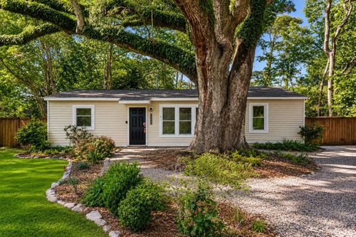 1722 W Robinhood Dr, Charleston, SC, 29407-5833 | Card Image