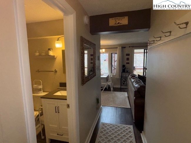 13B - 142 Top Of Seven Dr, Condo with 1 bedrooms, 1 bathrooms and null parking in Seven Devils NC | Image 11