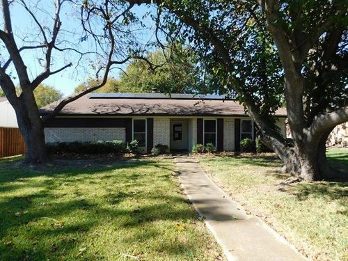 1507 Creekwood Ln, Mesquite, TX, 75149-5923 | Card Image