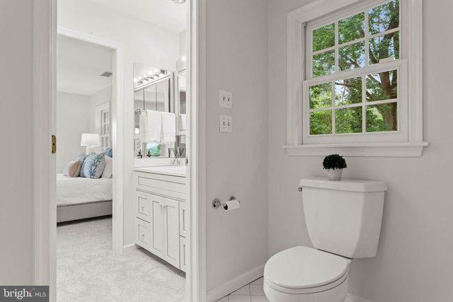 240 Church Rd, House other with 4 bedrooms, 4 bathrooms and null parking in Devon PA | Image 30