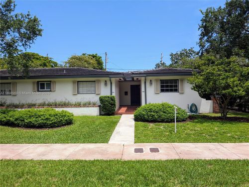 1-850 Benevento Ave, Coral Gables, FL, 33146-2014 | Card Image