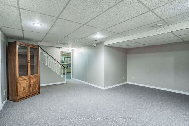 1681 Medallion Crt, House other with 5 bedrooms, 3 bathrooms and 4 parking in Mississauga ON | Image 33