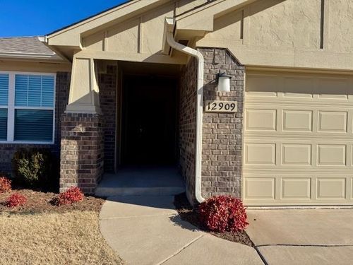 12909 Nw 4th Ter, Yukon, OK, 73099-3301 | Card Image