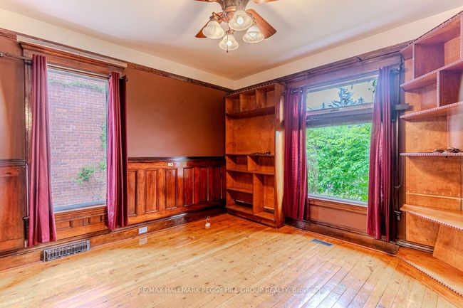 210 Bradford St, Home with 0 bedrooms, 1 bathrooms and 4 parking in Barrie ON | Image 8