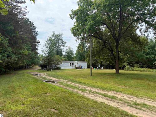 23567 Faylor Rd, Copemish, MI, 49625-9722 | Card Image