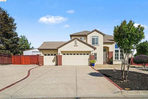 2752 Placer Dr, Oakley, CA, 94561 | Card Image