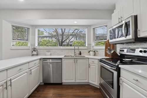 109-16080 82 Ave, Surrey, BC, V4N0N6 | Card Image