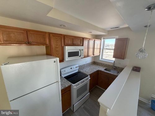 fl-3rd-6118 Washington Ave, PHILADELPHIA, PA, 19143-3152 | Card Image