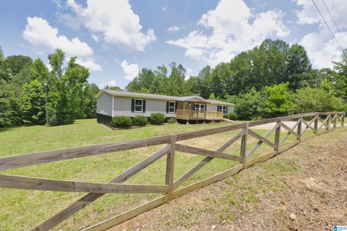 2704 Woolfolk Rd, Munford, AL, 36268-7428 | Card Image