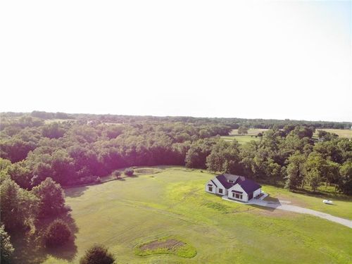 3602 Se 228th St, Lathrop, MO, 64465-8615 | Card Image