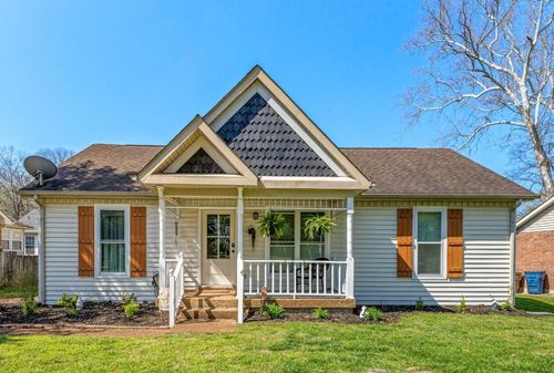 105 Heathcote Ct, Goodlettsville, TN, 37072-2116 | Card Image