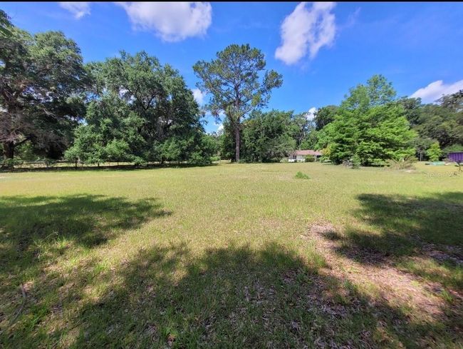 13385 Ne 10 Th Ct, House other with 3 bedrooms, 2 bathrooms and null parking in CITRA FL | Image 5