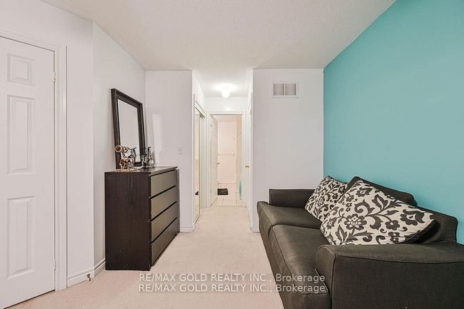 11 Caversham Dr, House attached with 6 bedrooms, 4 bathrooms and 3 parking in Brampton ON | Image 21