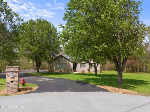 55 Rocky Ln, Crossville, TN, 38571-3252 | Card Image