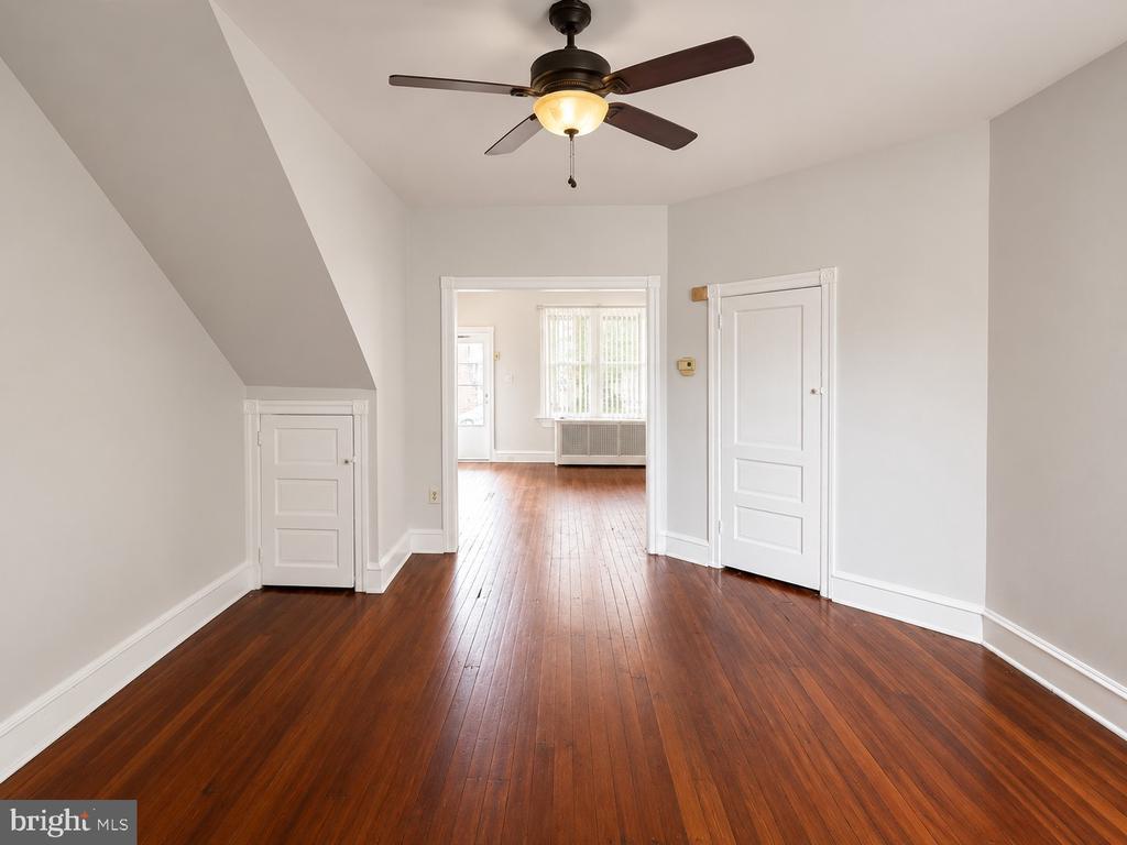 Residential in PHILADELPHIA 3