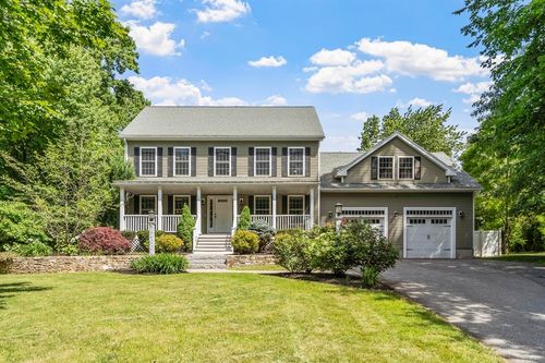 42 Ballard St, Tewksbury, MA, 01876-2102 | Card Image
