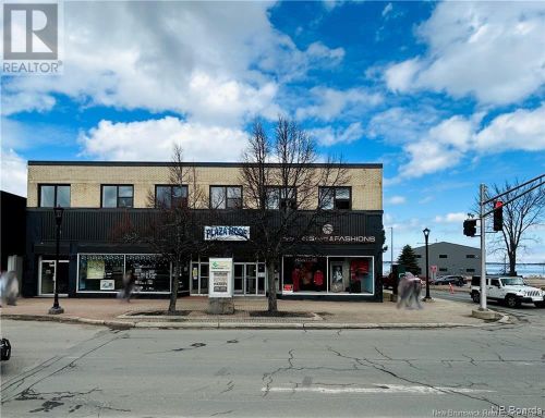 195 Main St, Bathurst, NB, E2A1A7 | Card Image