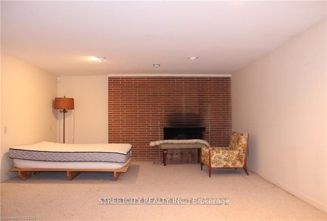 1517 Gloucester Road, House other with 4 bedrooms, 3 bathrooms and 10 parking in London North ON | Image 12