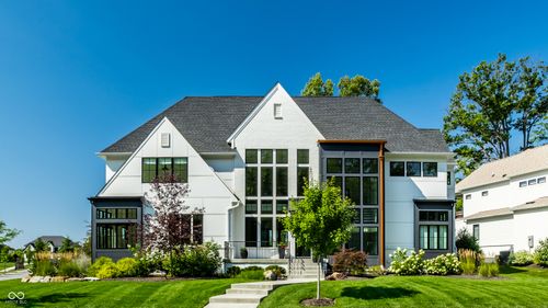 11003 Holliday Farms Blvd, Zionsville, IN, 46077-0022 | Card Image