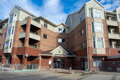 327-301 Harbour Town Dr, Madison, WI, 53717-2114 | Card Image