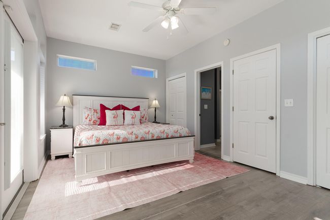 77 mark st-41 | Image 12