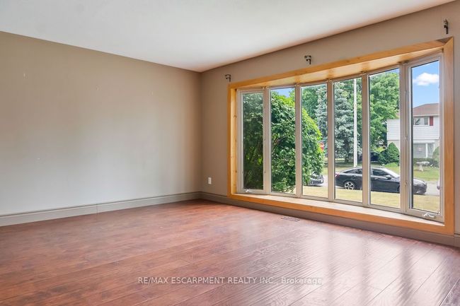 1 Dunbarton Cres, House other with 4 bedrooms, 3 bathrooms and 4 parking in Brampton ON | Image 6