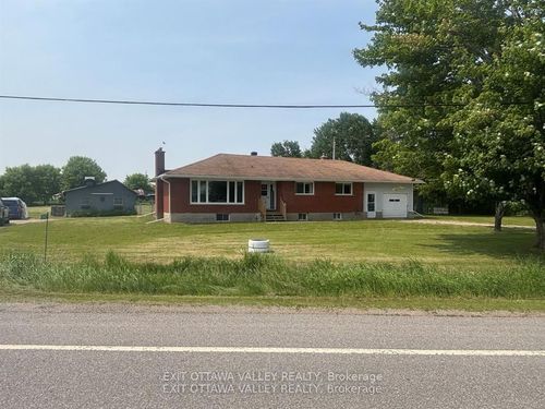 2047 Lapasse Rd, Beachburg, ON, K0J1C0 | Card Image