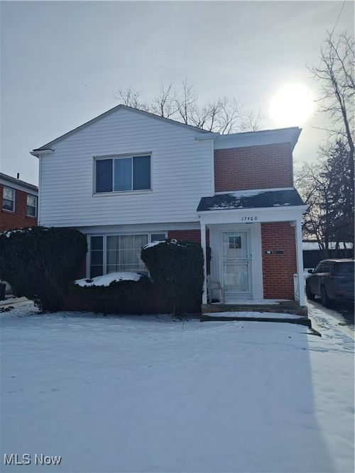 17460 Chagrin Blvd, Shaker Heights, OH, 44120-3747 | Card Image