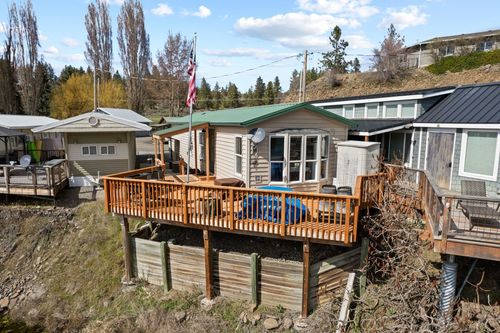 18617 W Williams Lake Rd, Cheney, WA, 99004-8957 | Card Image