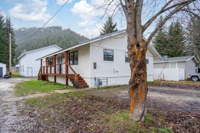 This home has it's own private well | Image 23