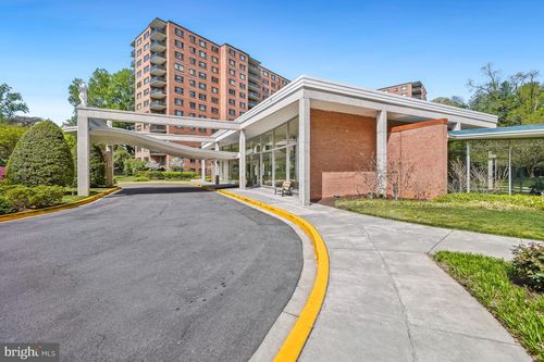 403e-4201 Cathedral Ave Nw, WASHINGTON, DC, 20016-7601 | Card Image