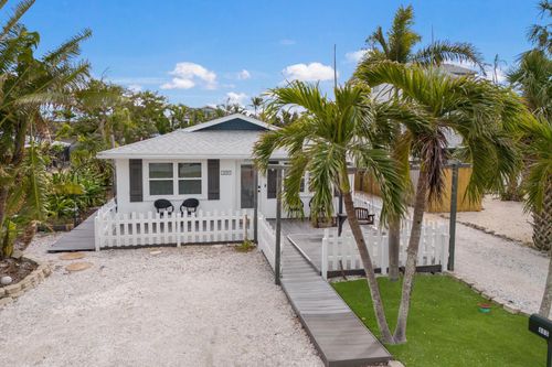 600 Fox St, LONGBOAT KEY, FL, 34228-1018 | Card Image