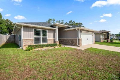 4356 Thistle Pine Ct, House other with 3 bedrooms, 2 bathrooms and 2 parking in Pace FL | Image 3