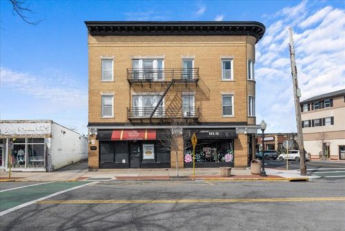240 Deer Park Ave, Babylon, NY, 11702-2832 | Card Image