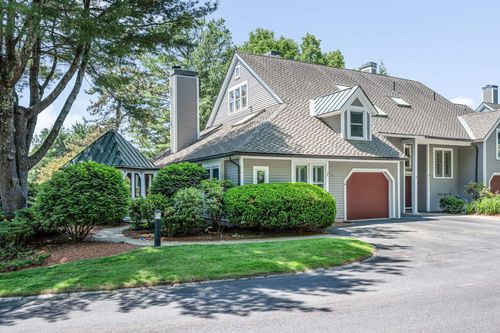4 Green Heron Ln, Nashua, NH, 03062-2213 | Card Image