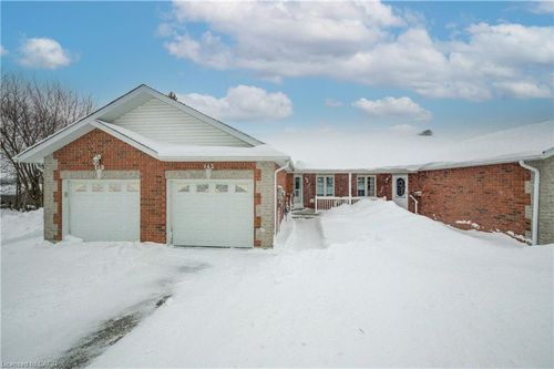 142 Miller St, Mount Forest, ON, N0G2L3 | Card Image