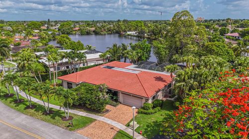 16541 Royal Poinciana Dr, Weston, FL, 33326-1718 | Card Image
