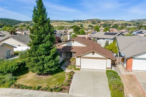 1719 Willowbank Ln, Paso Robles, CA, 93446-1908 | Card Image