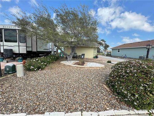 85 Augusta Cir, Aransas Pass, TX, 78336-2208 | Card Image