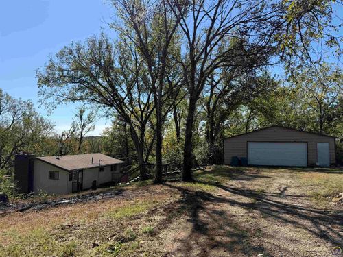 7435 Lakeview Rd, Meriden, KS, 66512-9012 | Card Image