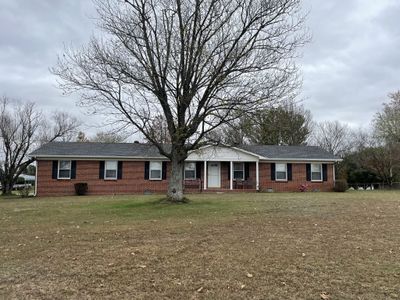 3912 Smithville Hwy, House other with 3 bedrooms, 2 bathrooms and 2 parking in Mc Minnville TN | Image 3