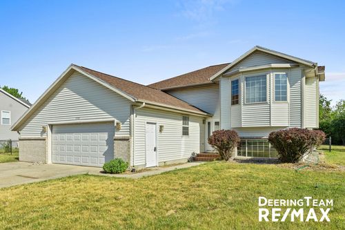 5909 Maple Bend Trl, Allendale, MI, 49401-8392 | Card Image