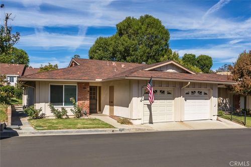 26751 Winsome Cir, Newhall, CA, 91321 | Card Image