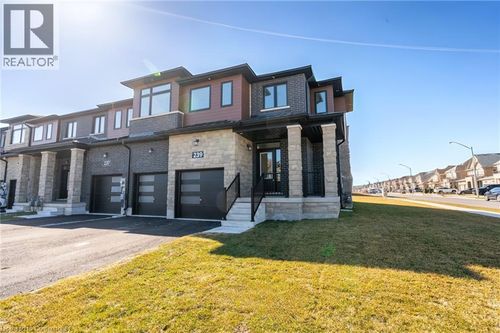 239 Lormont Blvd, Stoney Creek, ON, L8J0J9 | Card Image