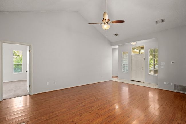 8113 Elkhorn Mountain Trl, House other with 3 bedrooms, 2 bathrooms and null parking in Austin TX | Image 7