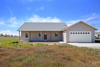 137 E 520 N, House other with 3 bedrooms, 2 bathrooms and 2 parking in Shoshone ID | Image 1