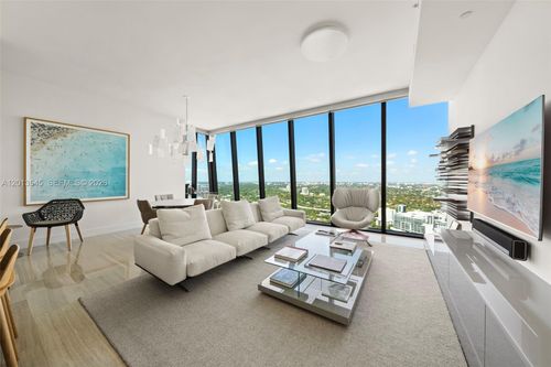 4103-1451 Brickell Ave, Miami, FL, 33131-3818 | Card Image