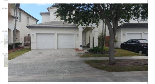 215 Ne 36th Avenue Rd, Homestead, FL, 33033-7110 | Card Image